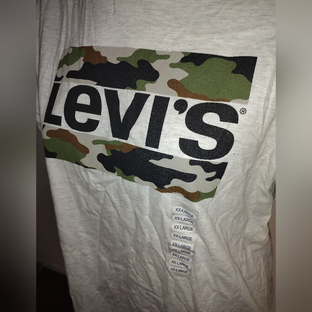 Levi's Camo accent shirt